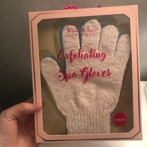 Exfoliating Spa Gloves! - Picture 1 of 3